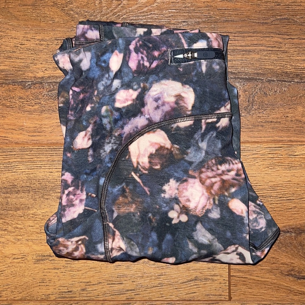 Lululemon Speed Up tight 28" Floral Frosted Rose